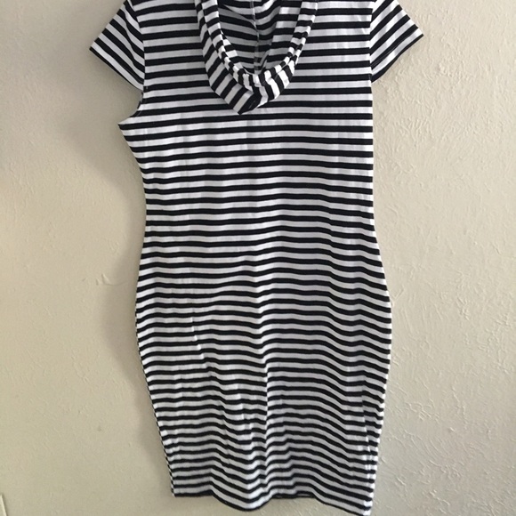 NWT🎉 Striped Lounge / Cover Up Dress Sz L - Picture 6 of 8